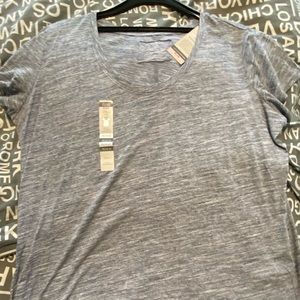 Woman’s NWT Denver Hayes t-shirt